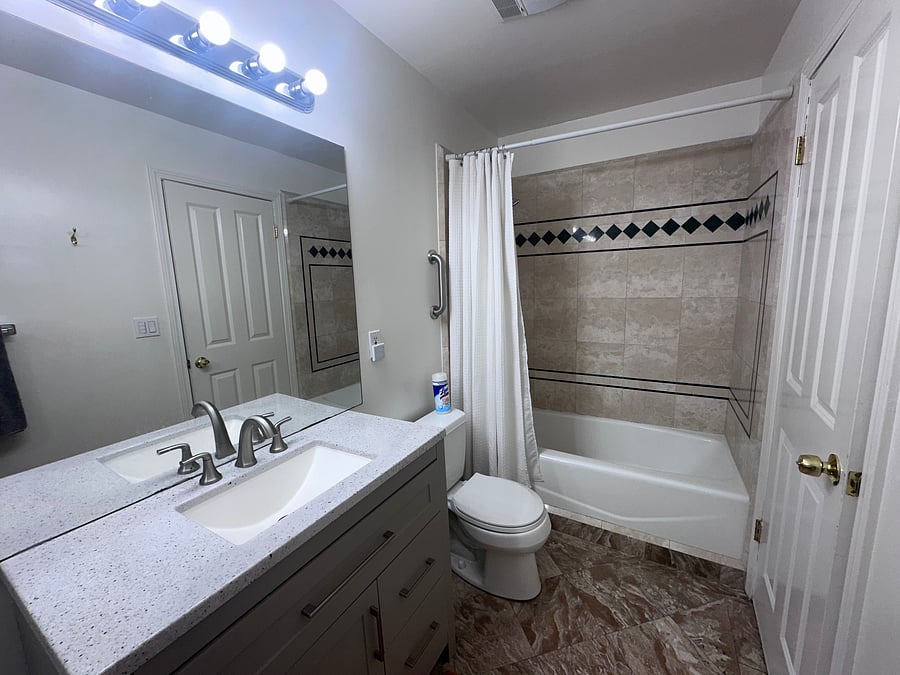Furnished Finder property 1049973_1 photo 3