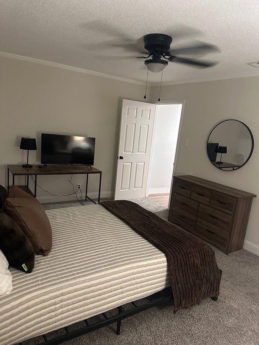Furnished Finder property 1050001_1 photo 12