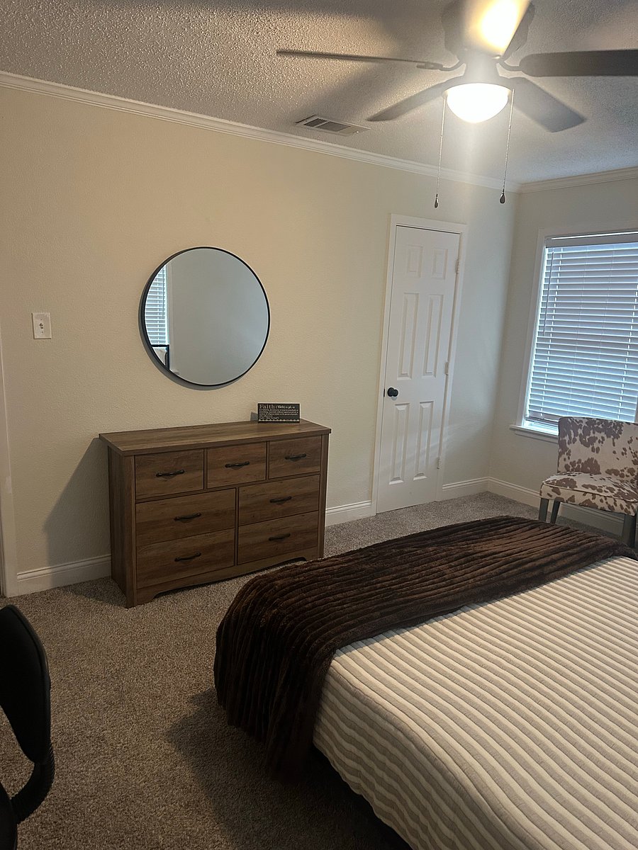 Furnished Finder property 1050001_1 photo 11