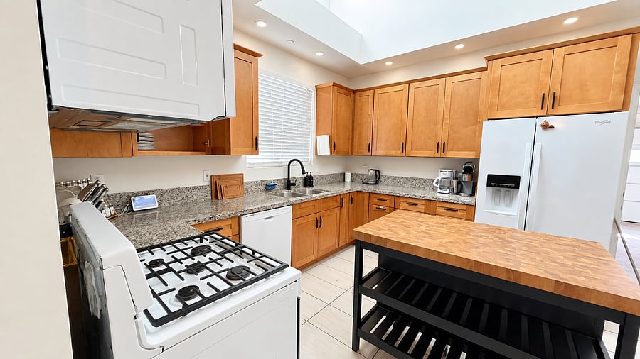 Furnished Finder property 1050011_1 photo 4