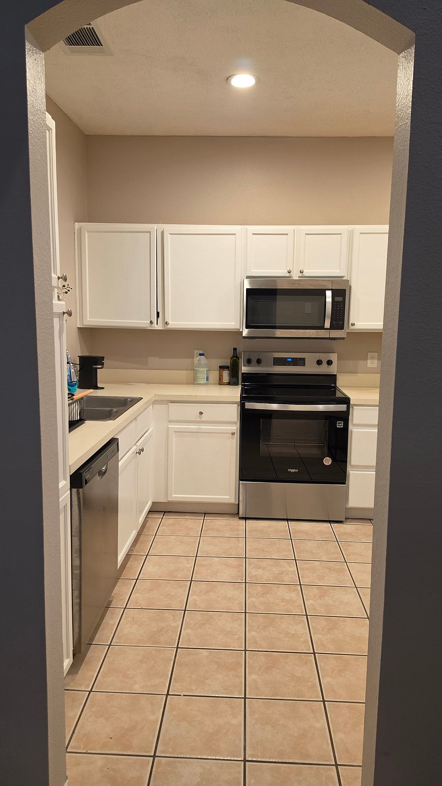 Furnished Finder property 1050013_1 photo 10