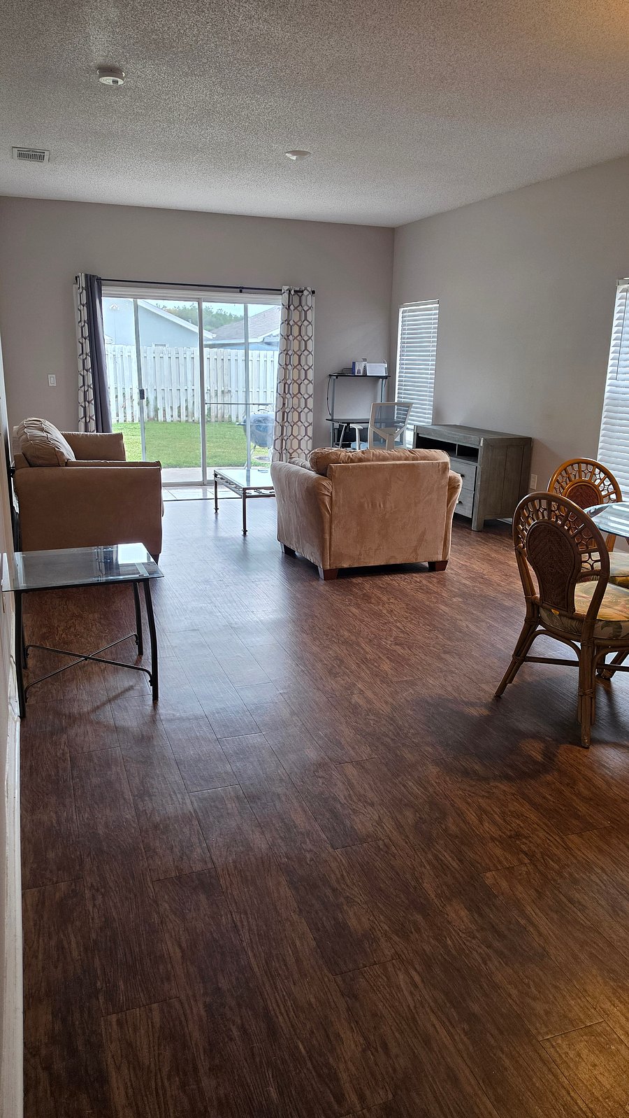 Furnished Finder property 1050013_1 photo 5