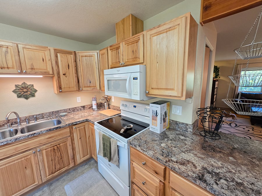 Furnished Finder property 1050025_1 photo 18