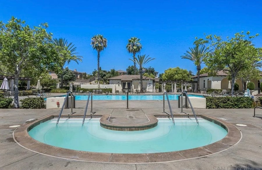 Furnished Finder property 1050026_1 photo 2