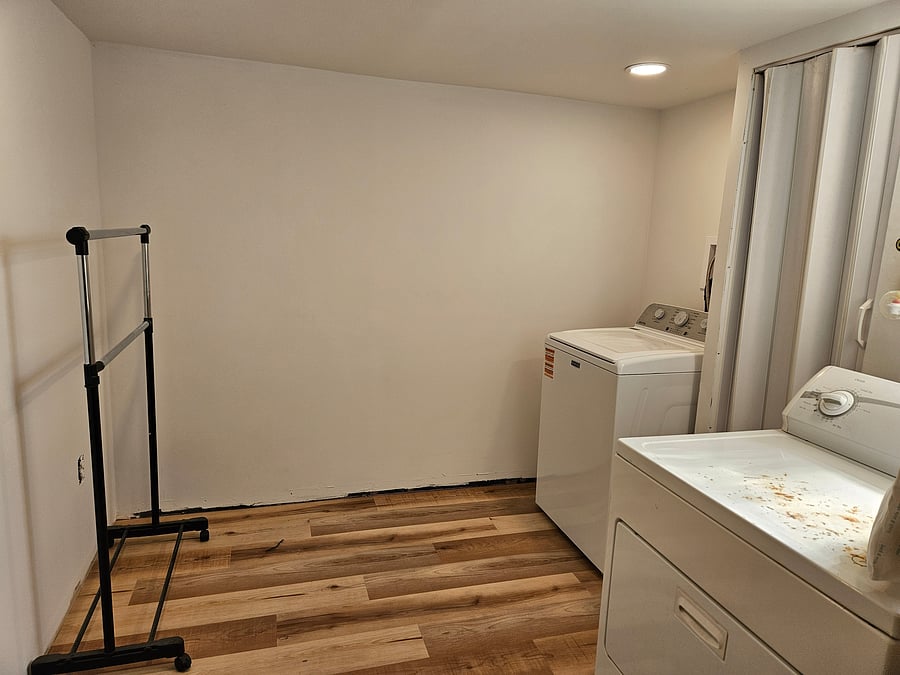 Free laundry washer and dryer.