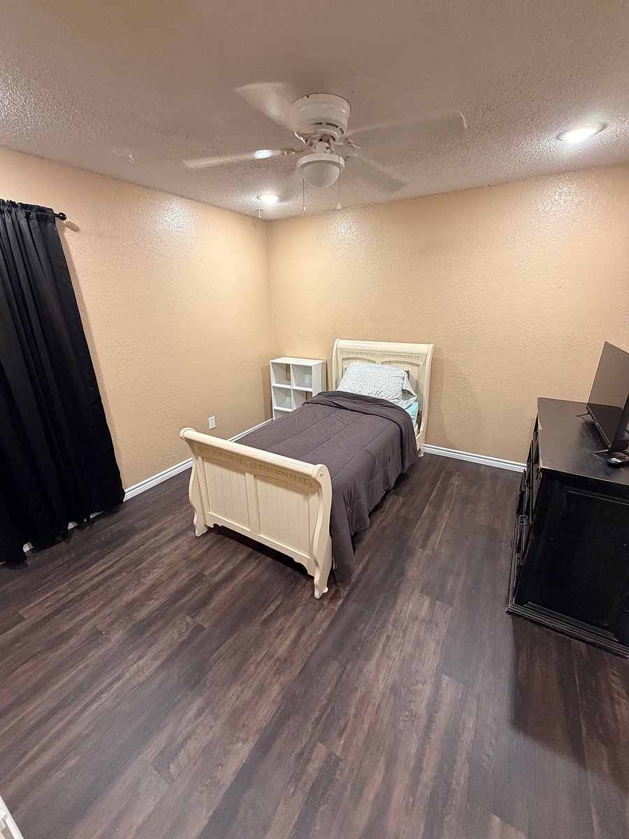 Furnished Finder property 1050035_1 photo 18