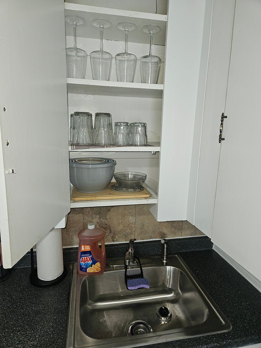 Furnished Finder property 1050043_1 photo 10