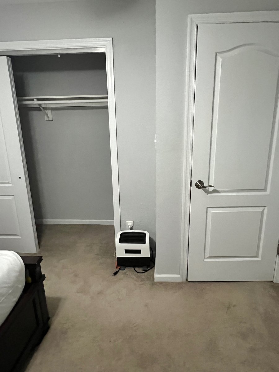 Furnished Finder property 1050044_1 photo 34