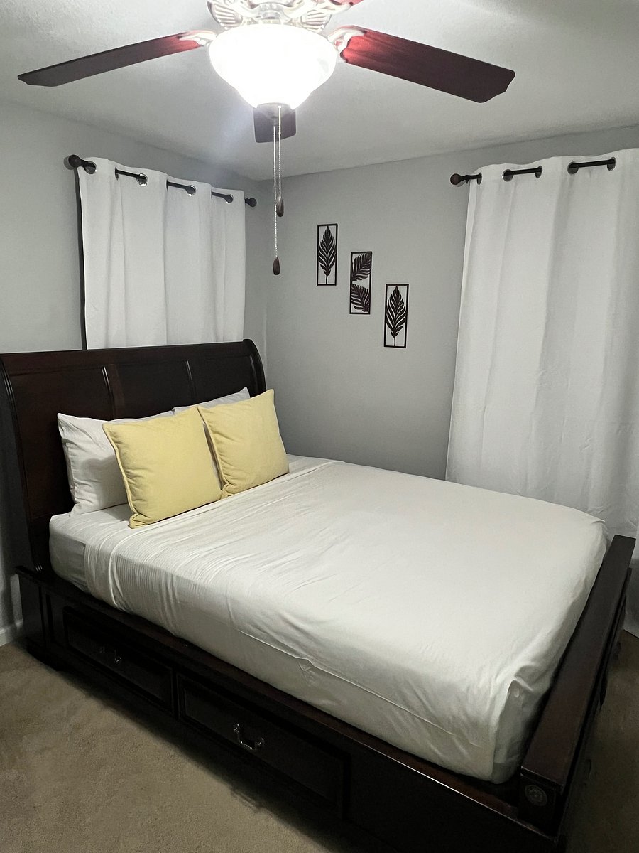 Master bedroom. Boasts a Queen size bed with comfortable tempur pedic mattress. Room comes with a dresser, a spacious closet, its own bathroom and mounted smart TV.