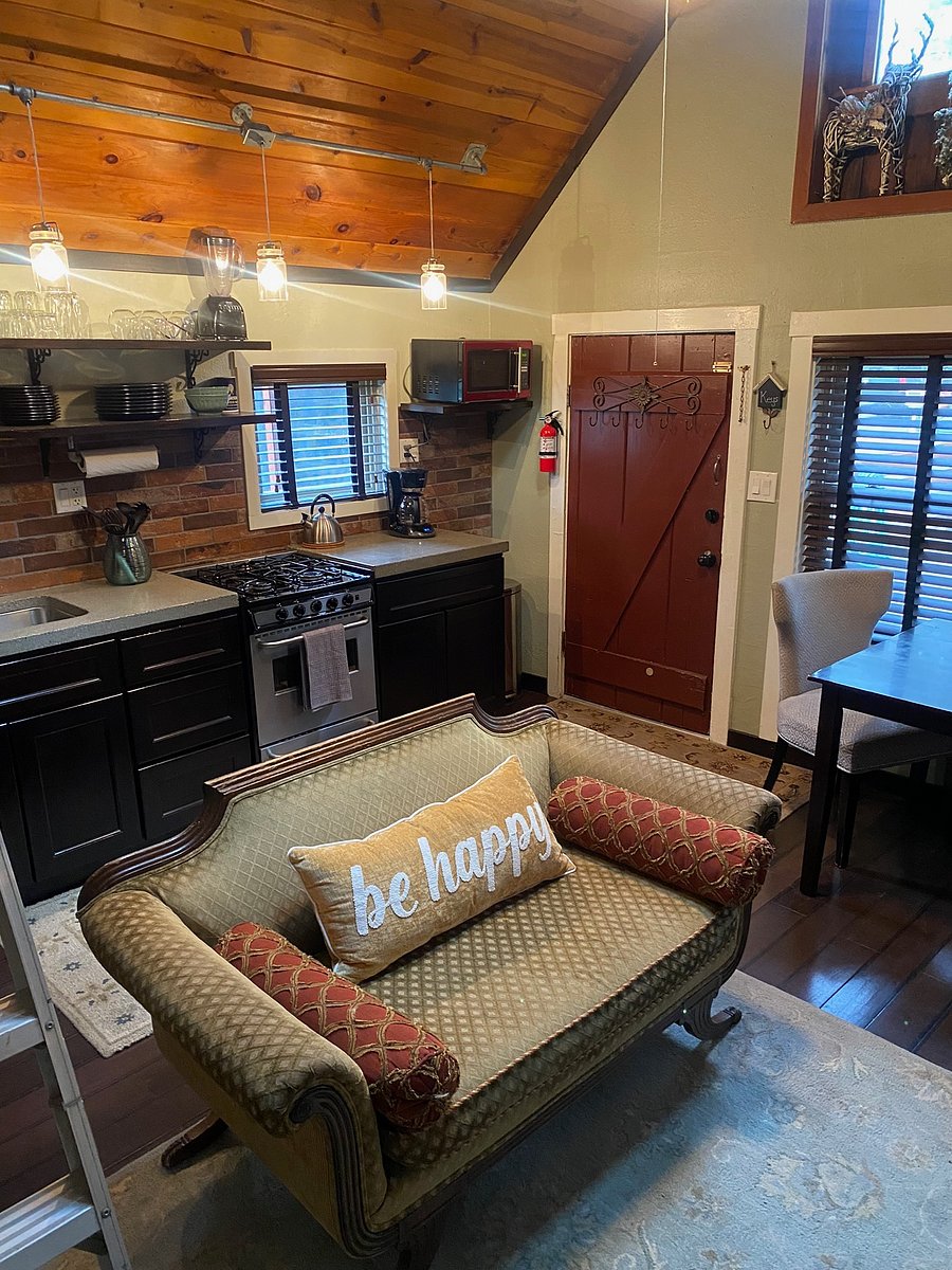Furnished Finder property 1050069_1 photo 3