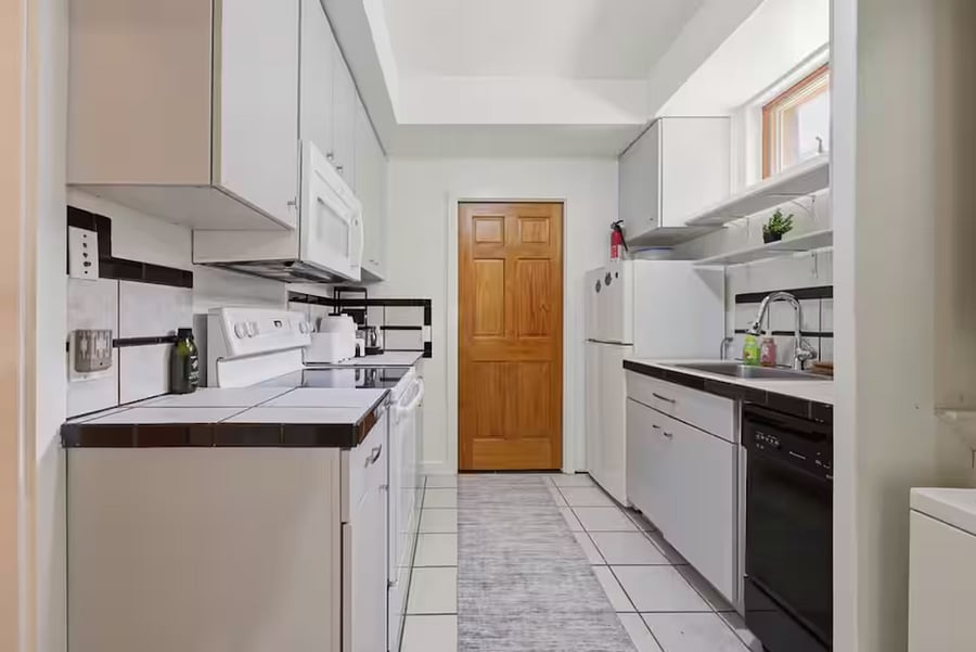 Furnished Finder property 1050097_1 photo 14
