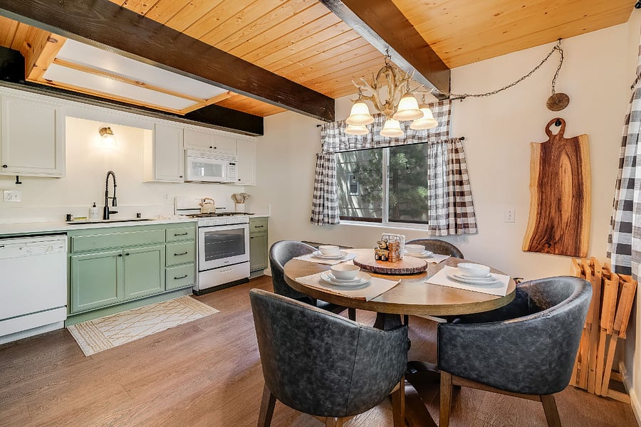 Furnished Finder property 1050121_1 photo 11