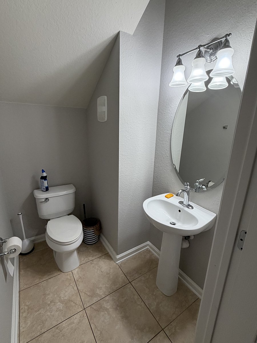 Furnished Finder property 1050131_1 photo 16