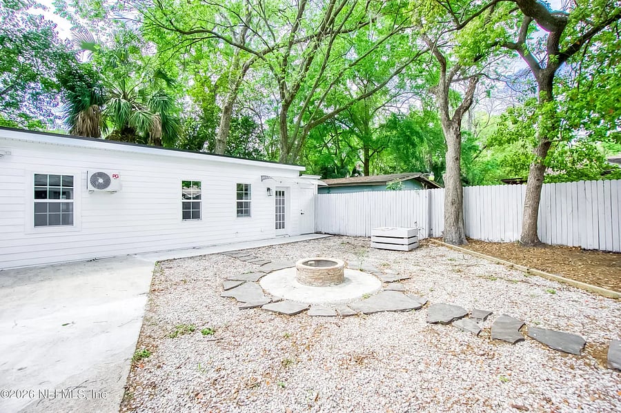 Furnished Finder property 1050134_1 photo 10