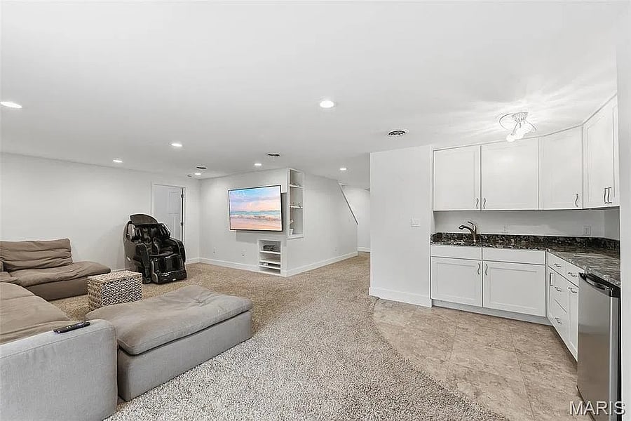 Furnished Finder property 1050143_1 photo 18