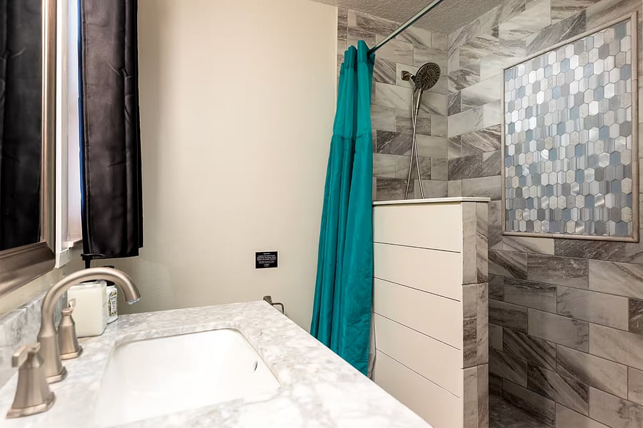 Furnished Finder property 1050161_1 photo 12