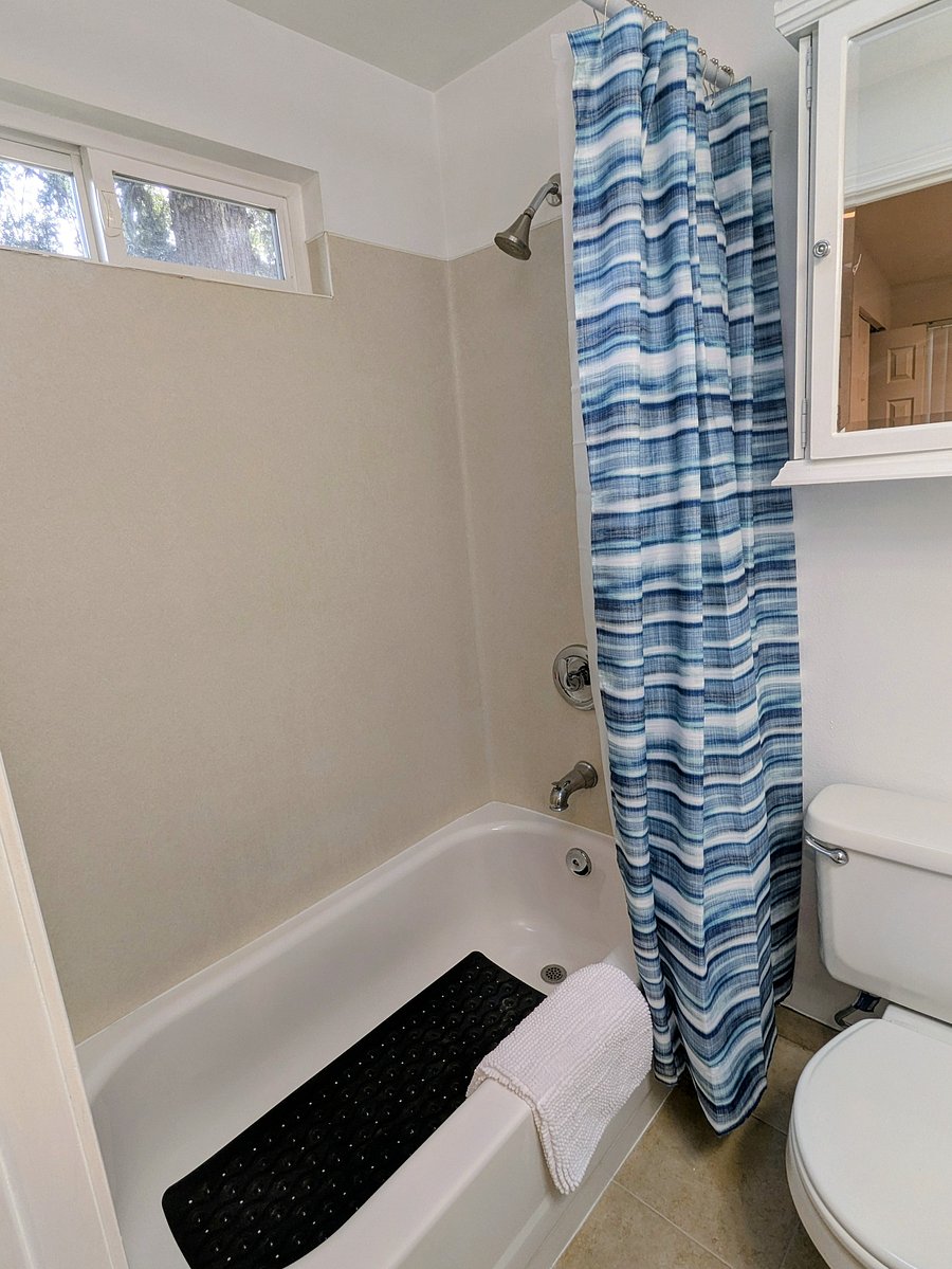 Furnished Finder property 1050166_1 photo 18