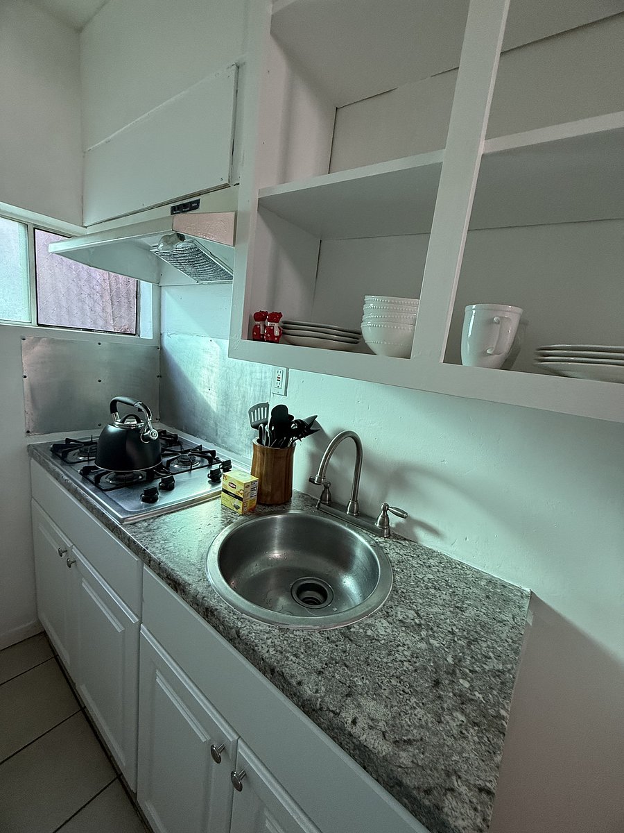 Furnished Finder property 1050167_1 photo 5