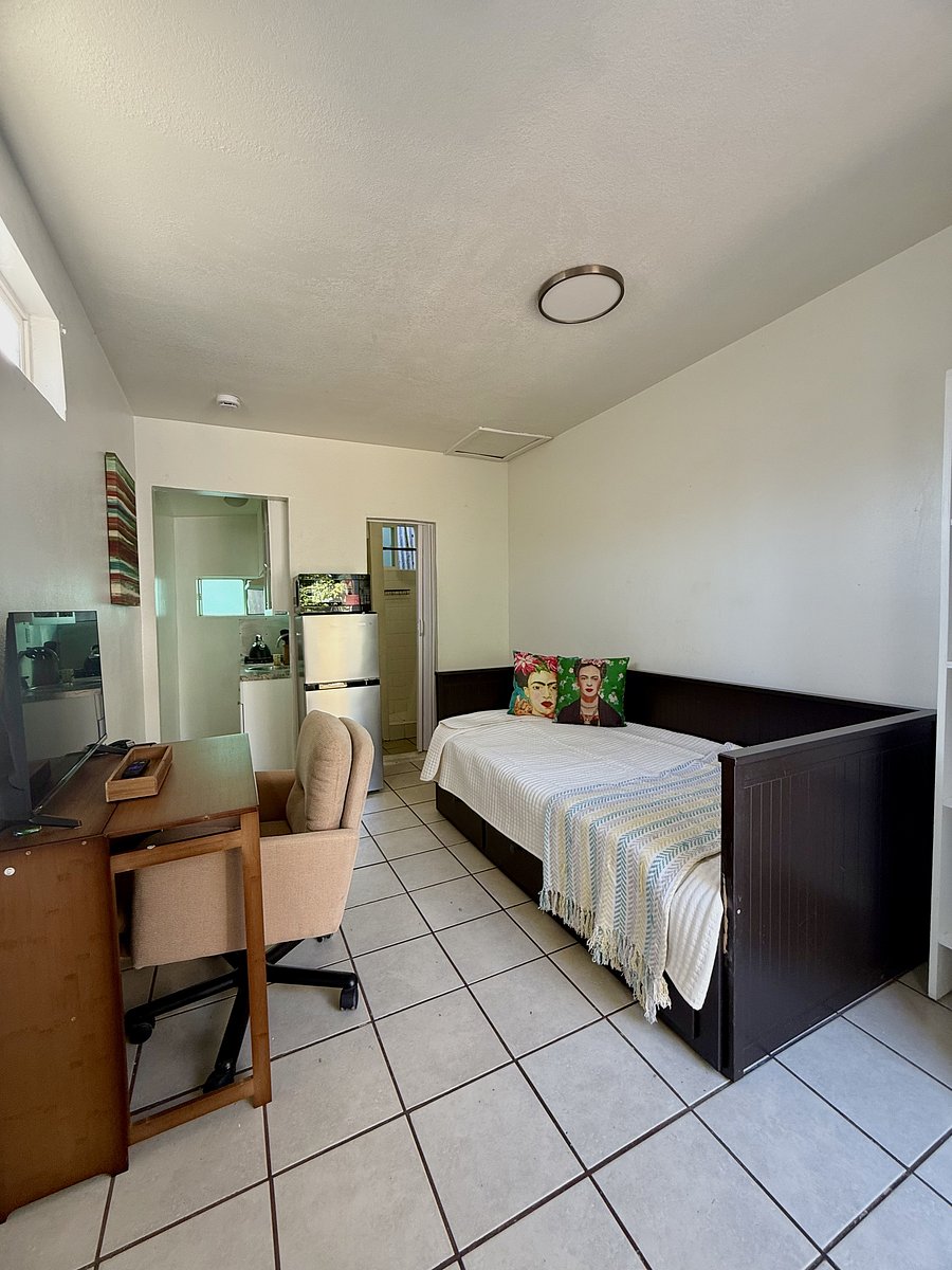 Furnished Finder property 1050167_1 photo 1