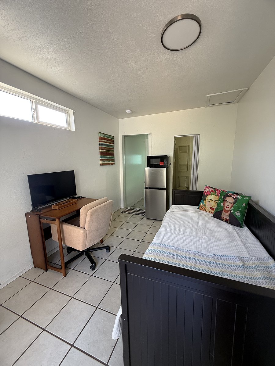 Furnished Finder property 1050167_1 photo 3