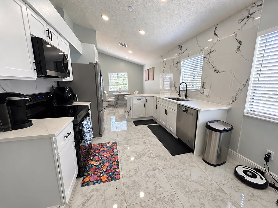Furnished Finder property 1050173_1 photo 5