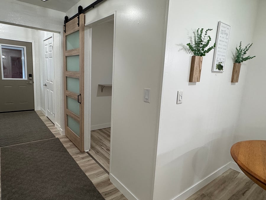 Furnished Finder property 1050191_1 photo 32