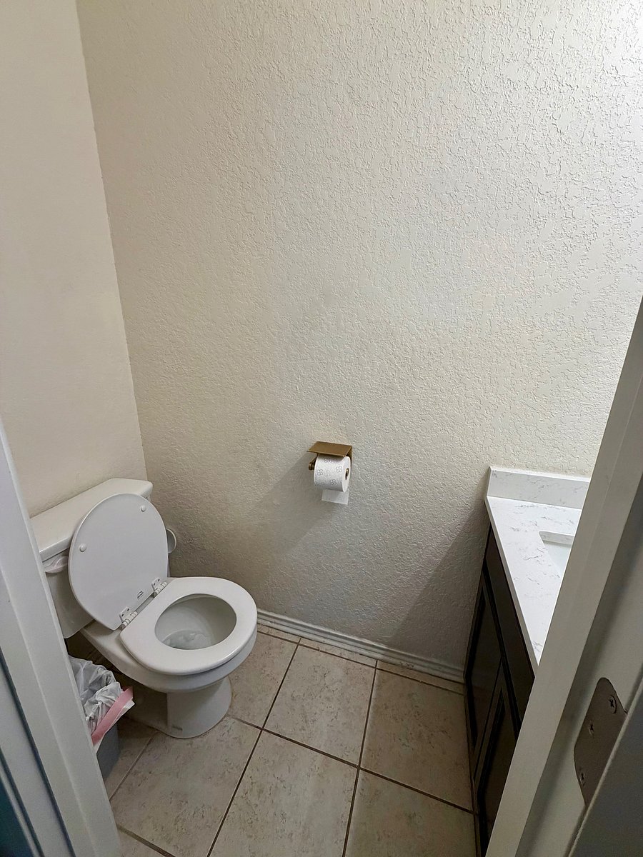 Furnished Finder property 1050192_1 photo 12