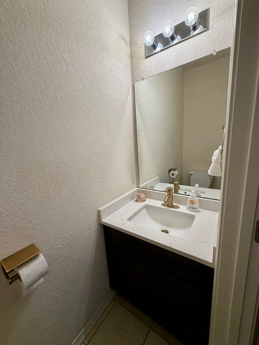 Furnished Finder property 1050192_1 photo 13
