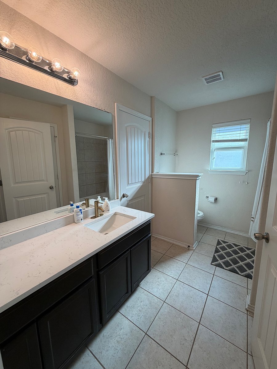 Furnished Finder property 1050192_1 photo 23