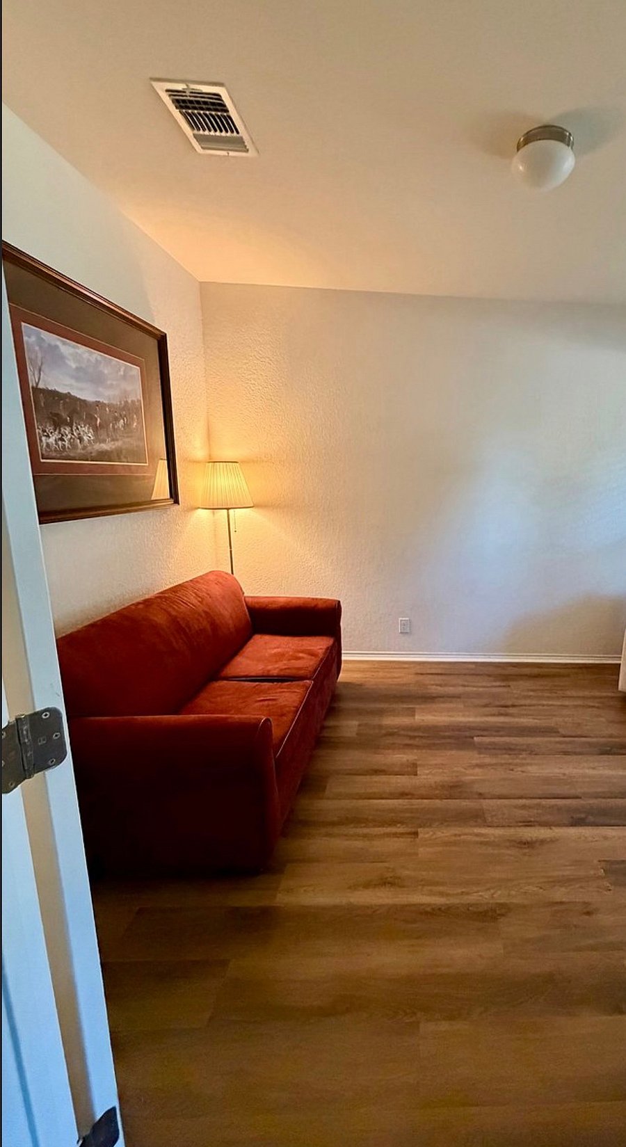 Furnished Finder property 1050192_1 photo 3