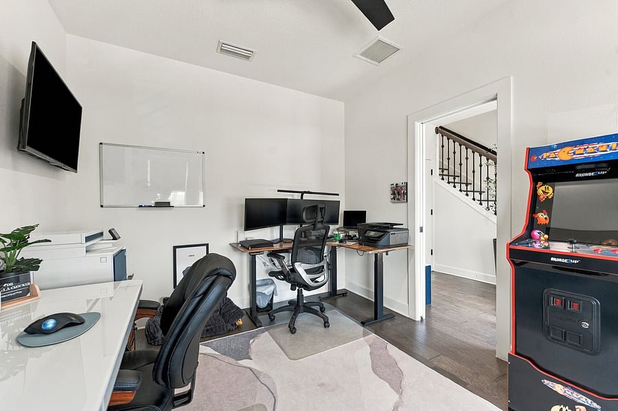 Furnished Finder property 1050205_1 photo 34