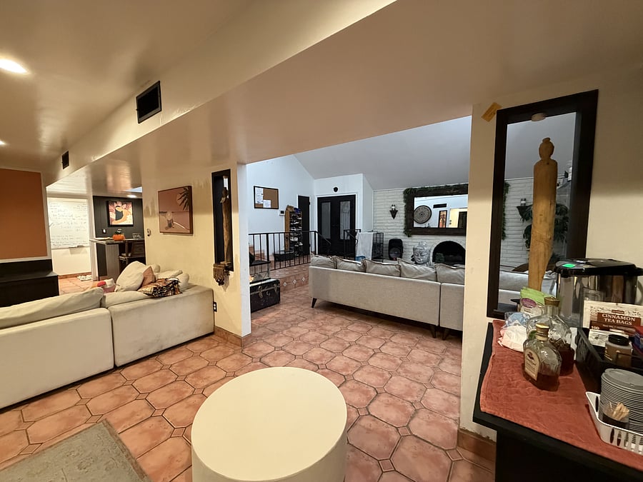 Furnished Finder property 1050243_1 photo 17