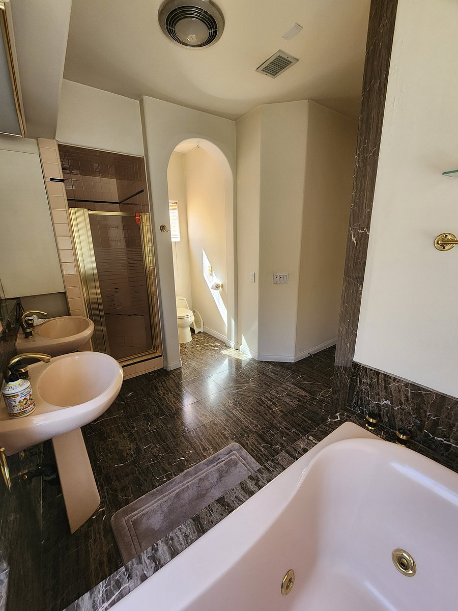 Furnished Finder property 1050253_1 photo 11