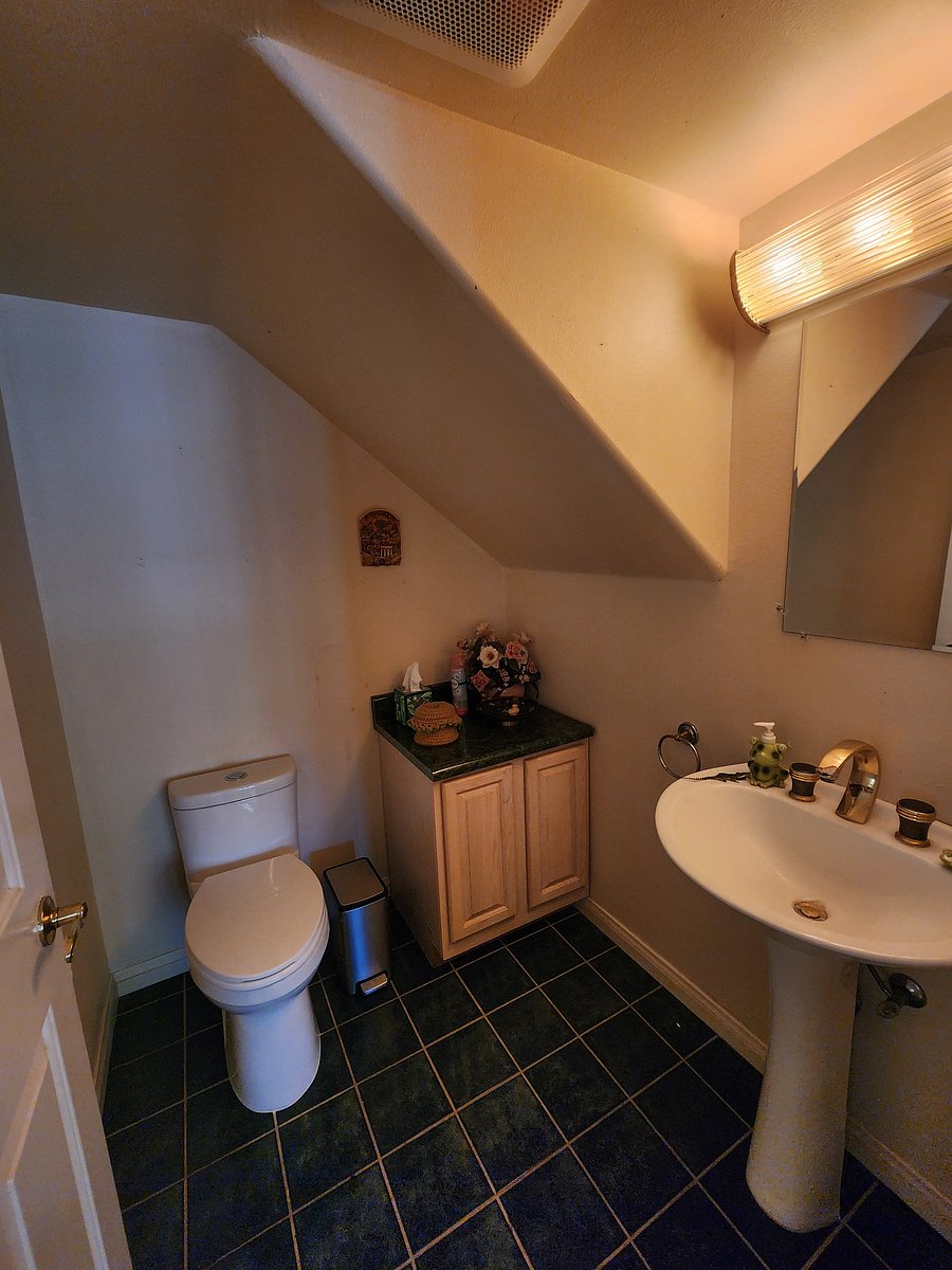 Furnished Finder property 1050253_1 photo 26