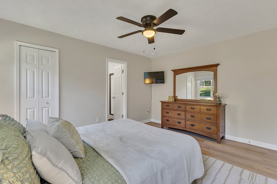 Furnished Finder property 1050256_1 photo 25