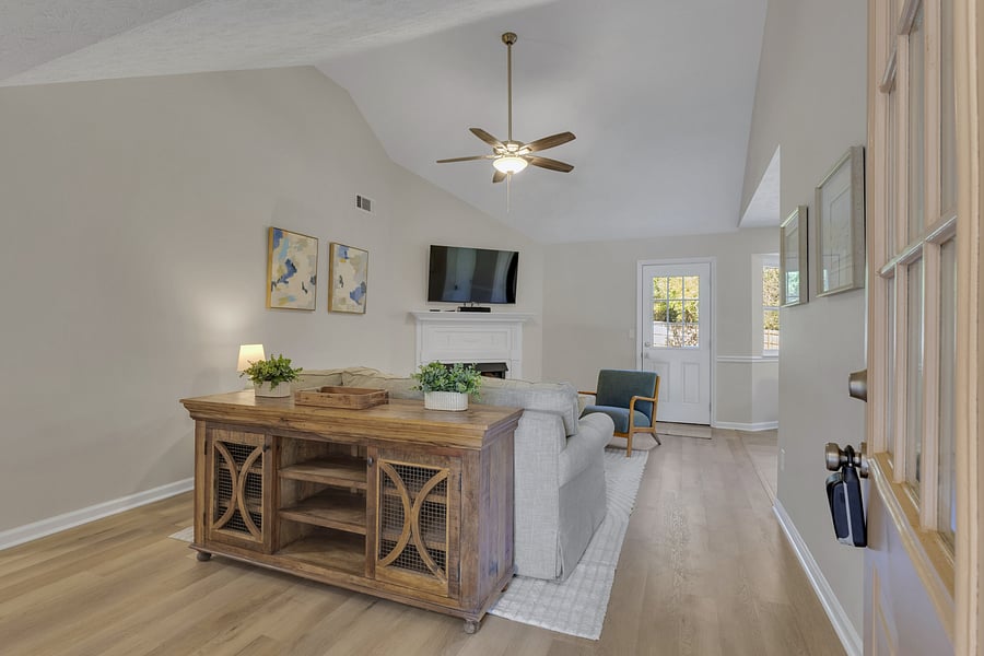 Furnished Finder property 1050256_1 photo 8