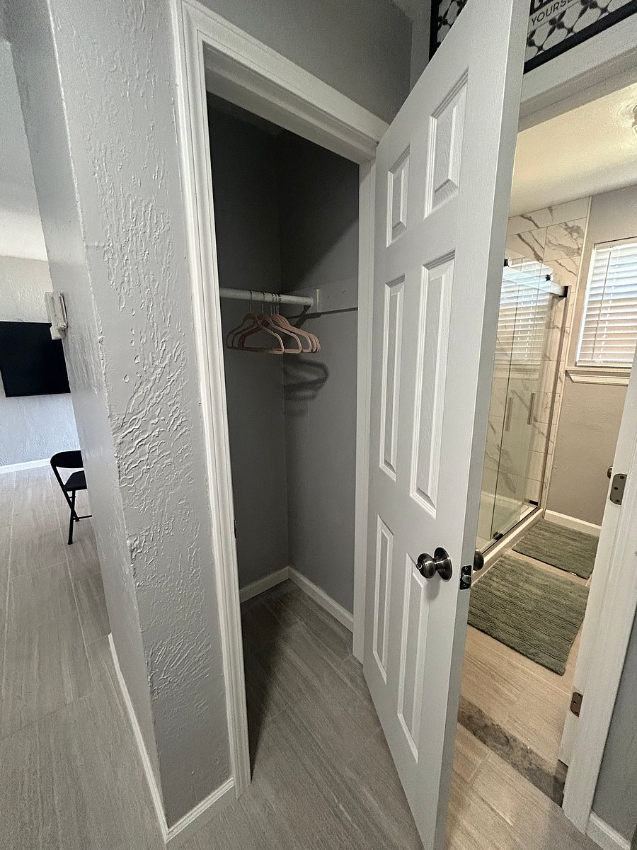 Furnished Finder property 1050263_1 photo 14
