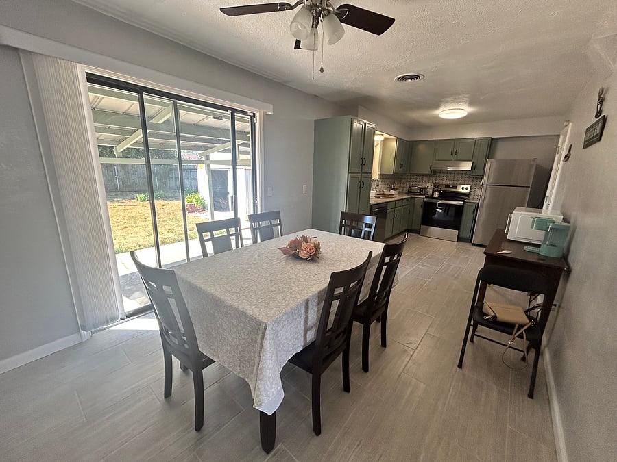 Furnished Finder property 1050263_1 photo 24