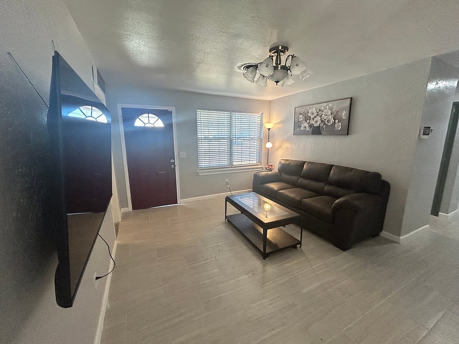 Furnished Finder property 1050263_1 photo 26