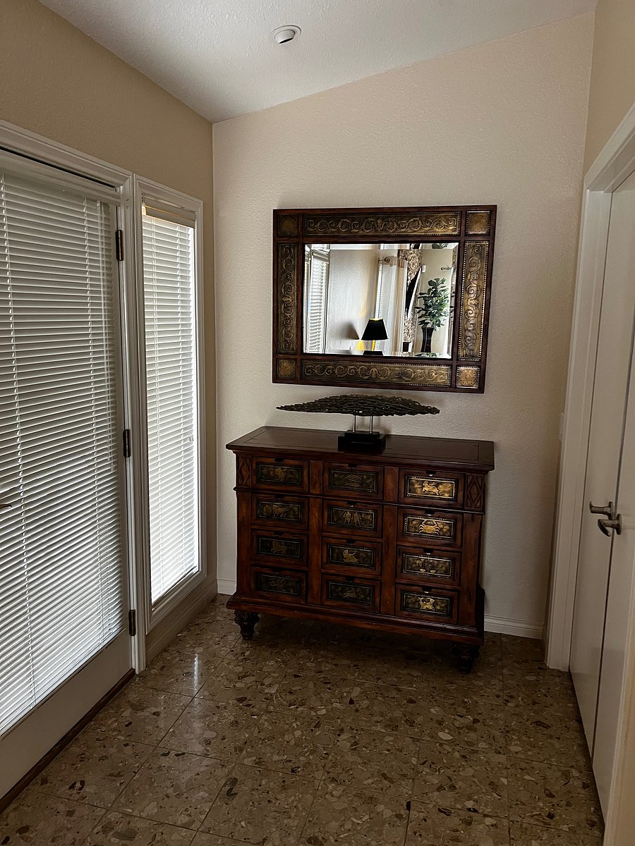 Furnished Finder property 1050277_1 photo 3
