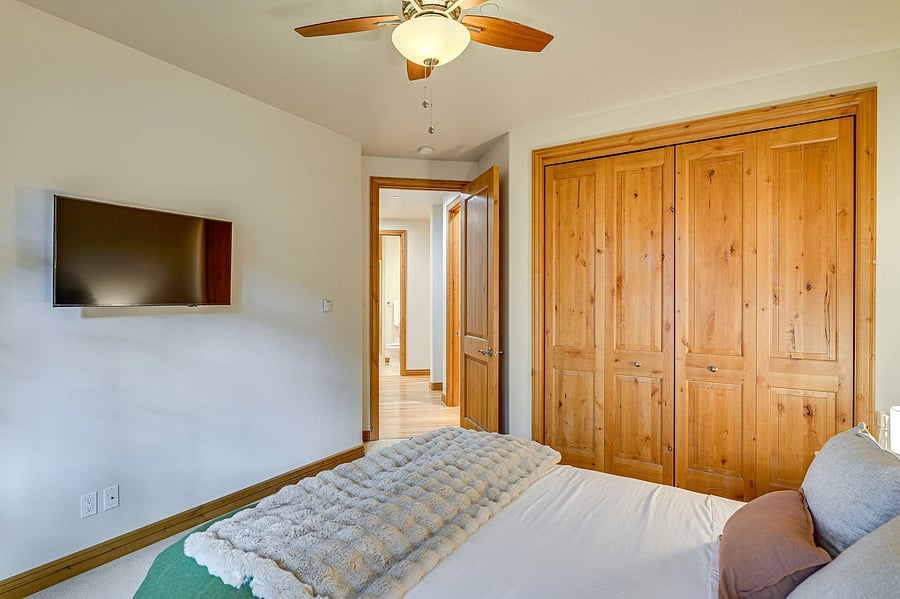 Furnished Finder property 1050279_1 photo 22