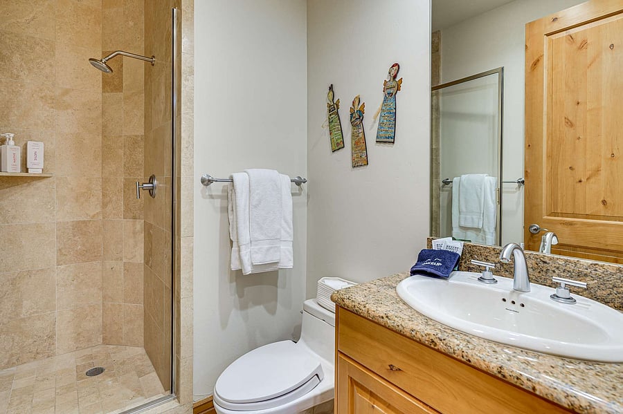 Furnished Finder property 1050279_1 photo 23