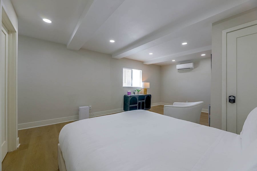 Furnished Finder property 1050284_1 photo 22