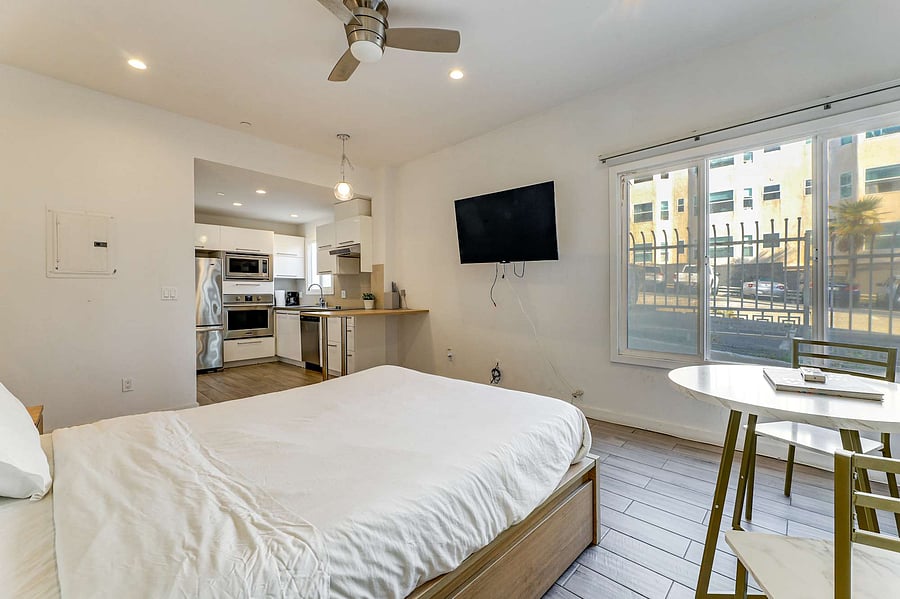 Furnished Finder property 1050297_1 photo 14