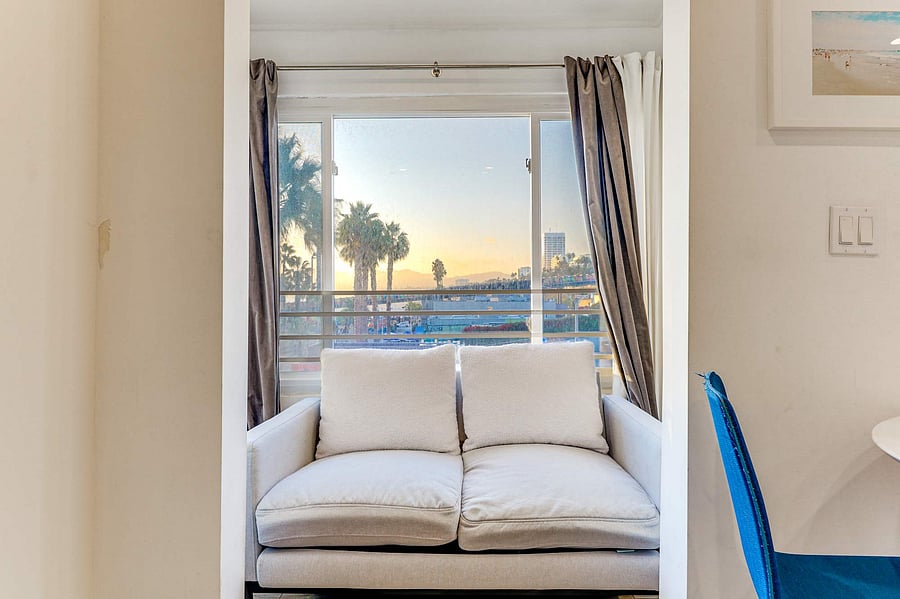 Furnished Finder property 1050299_1 photo 12