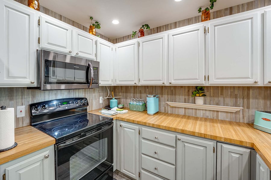 Furnished Finder property 1050307_1 photo 9