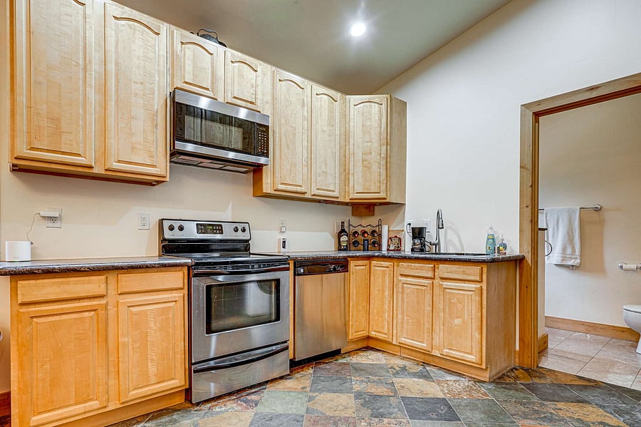 Furnished Finder property 1050316_1 photo 2