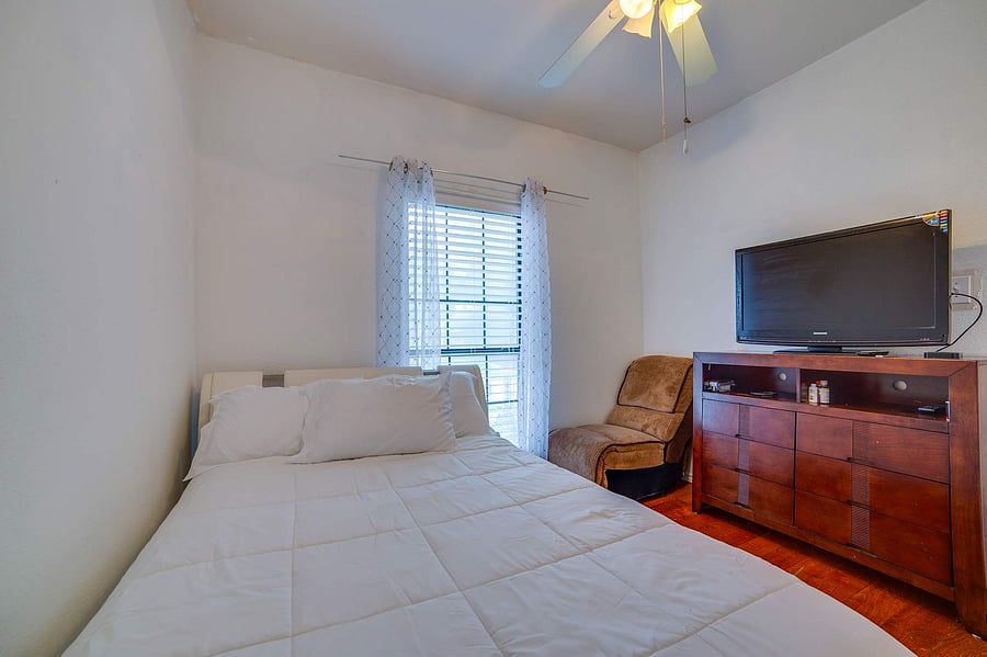 Furnished Finder property 1050321_1 photo 17