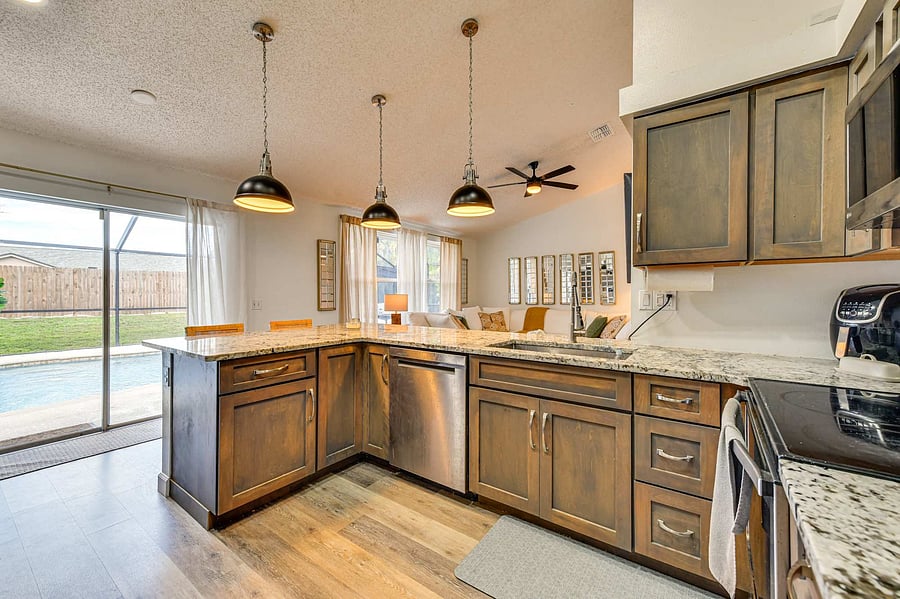 Furnished Finder property 1050332_1 photo 11