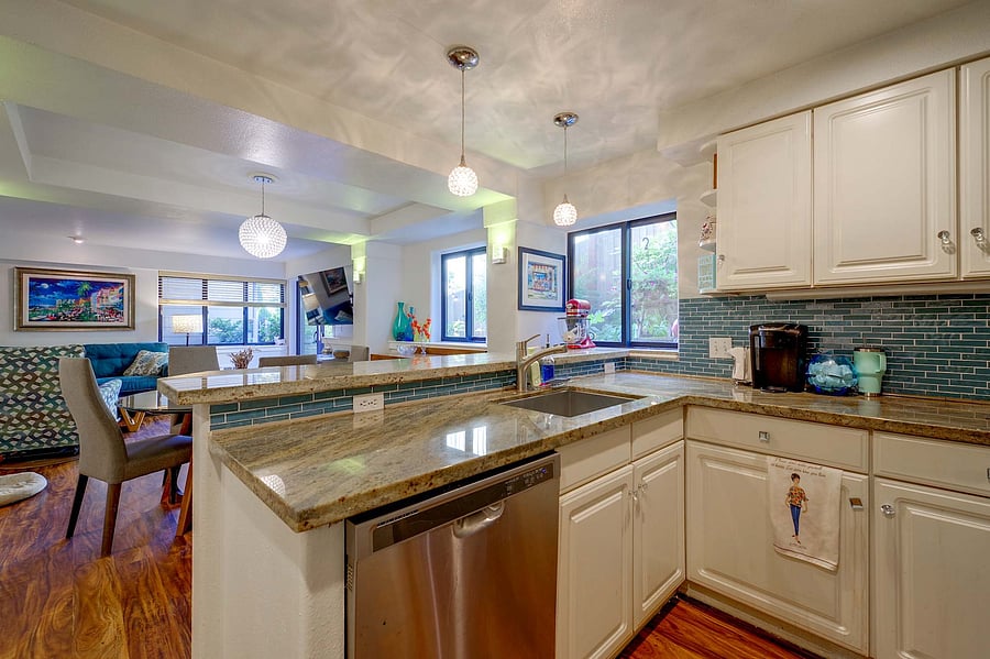 Furnished Finder property 1050343_1 photo 12